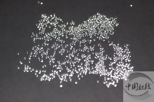 兴化金属表面处理厂喷砂玻璃微珠清理